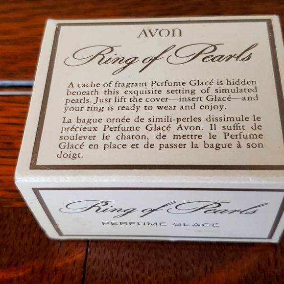 Avon Pearl Ring - Picture 4 of 4